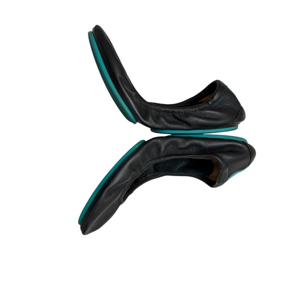 Tieks black leather flats shoes size 7 - Picture 4 of 7